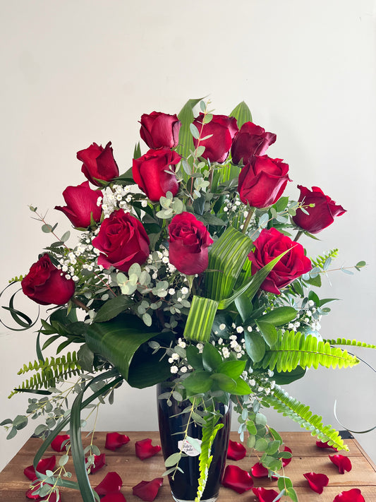 Arrangement 12 Roses Rouges